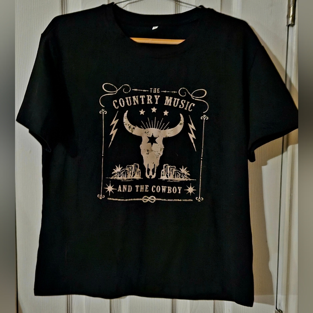 Country Music and The Cowboy Cow Skull Tshirt ( Black)- L